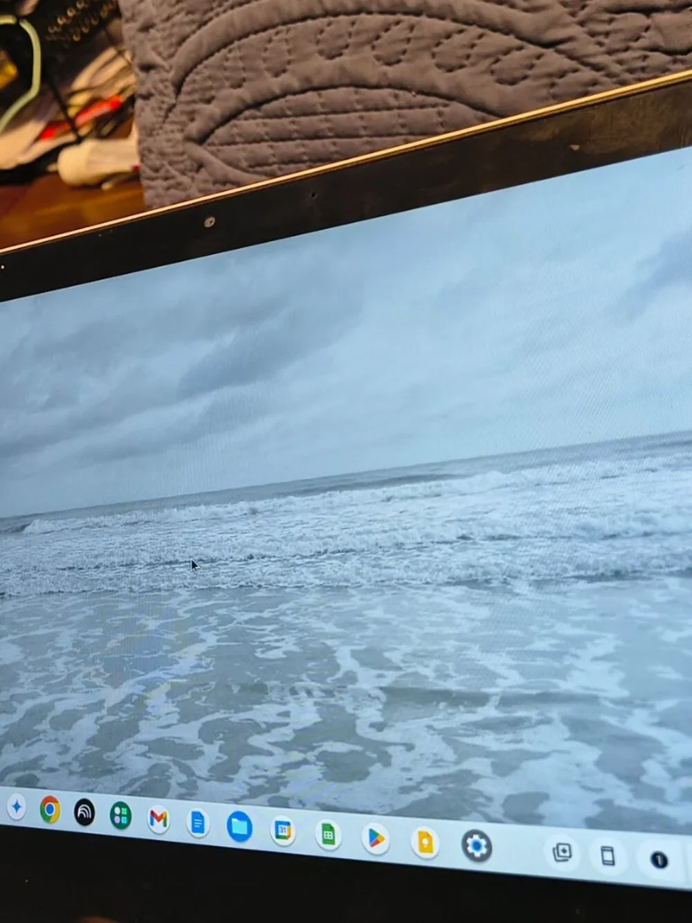 Chromebook 64-bit laptop